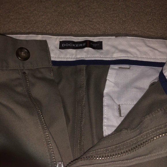 Men’s Dockers slacks - Picture 2 of 6